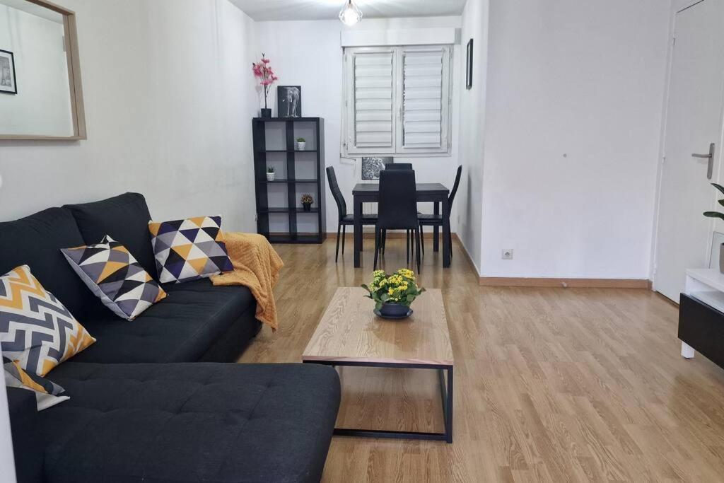 Апартаменты Appart Cosy & Spacieux-Metro7 Louis-Aragon+Parking Витри-сюр-Сен Экстерьер фото